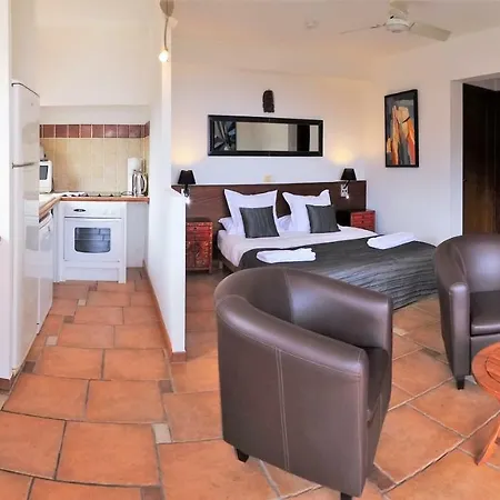 A Altezza Palombaggia Дом отдыха Порто-Веккьо